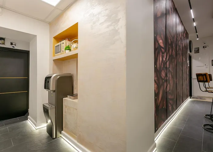 Le Regine - - Adult Only Roma