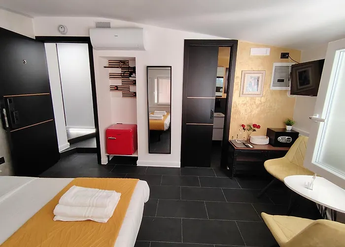 Casa de hóspedes Le Regine - - Adult Only
